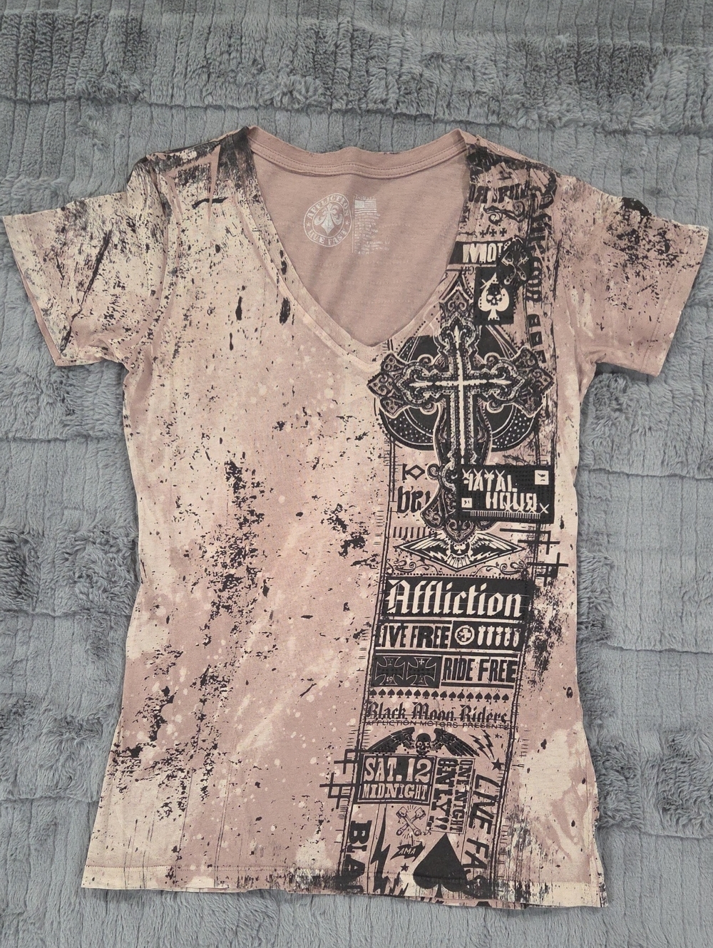 Affliction Blingy Women's V-Neck Graphic Tee in a cream & tan with Black Print